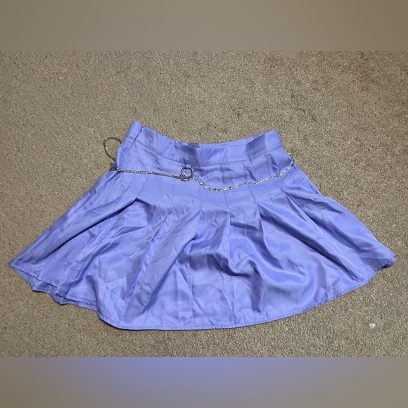 Cider Lilac light purple school skirt mini with small chain size medium - Picture 4 of 6